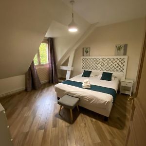 Suite à 2 Chambres à Coucher